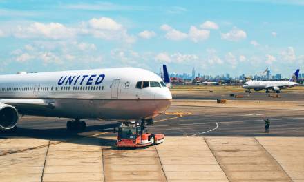 United Airlines Pilots Make a Boatload of Money